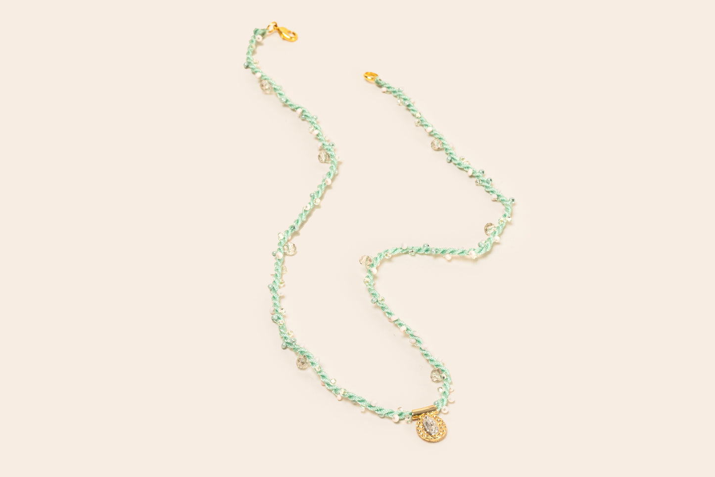 COLLAR VIRGEN DE GUADALUPE VERDE MENTA TEJIDO