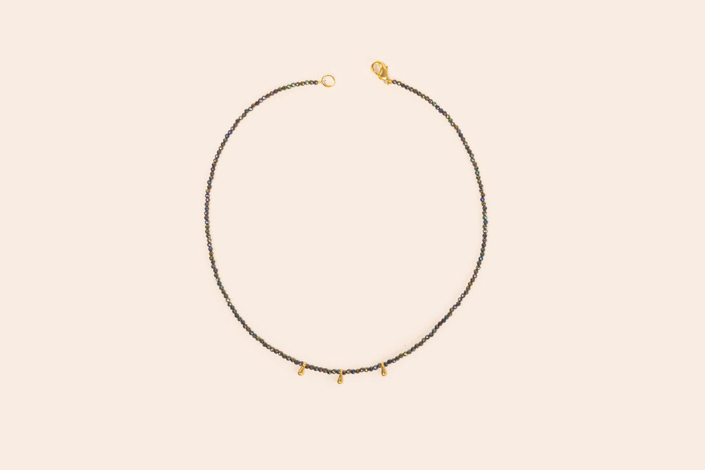 Collar de Cristales con Gotas
