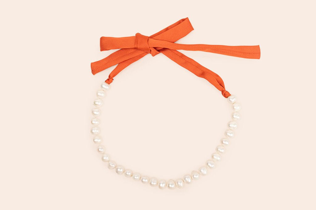 Collar de Perlas con Seda