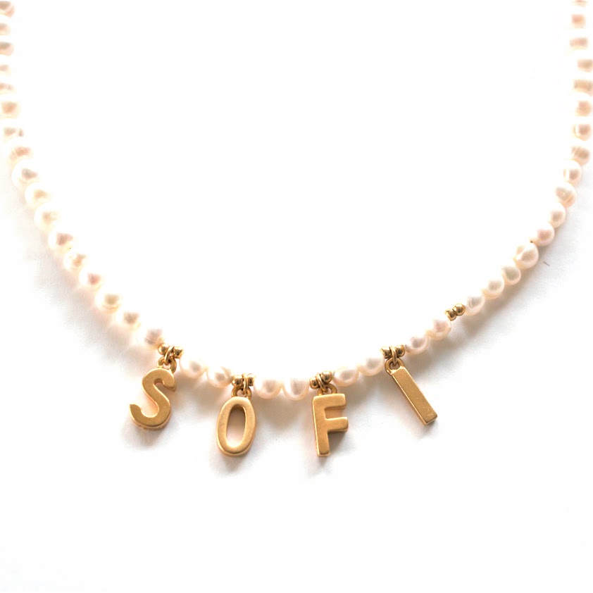 Collar de Perlas con Nombre Personalizado – Sofía Simón