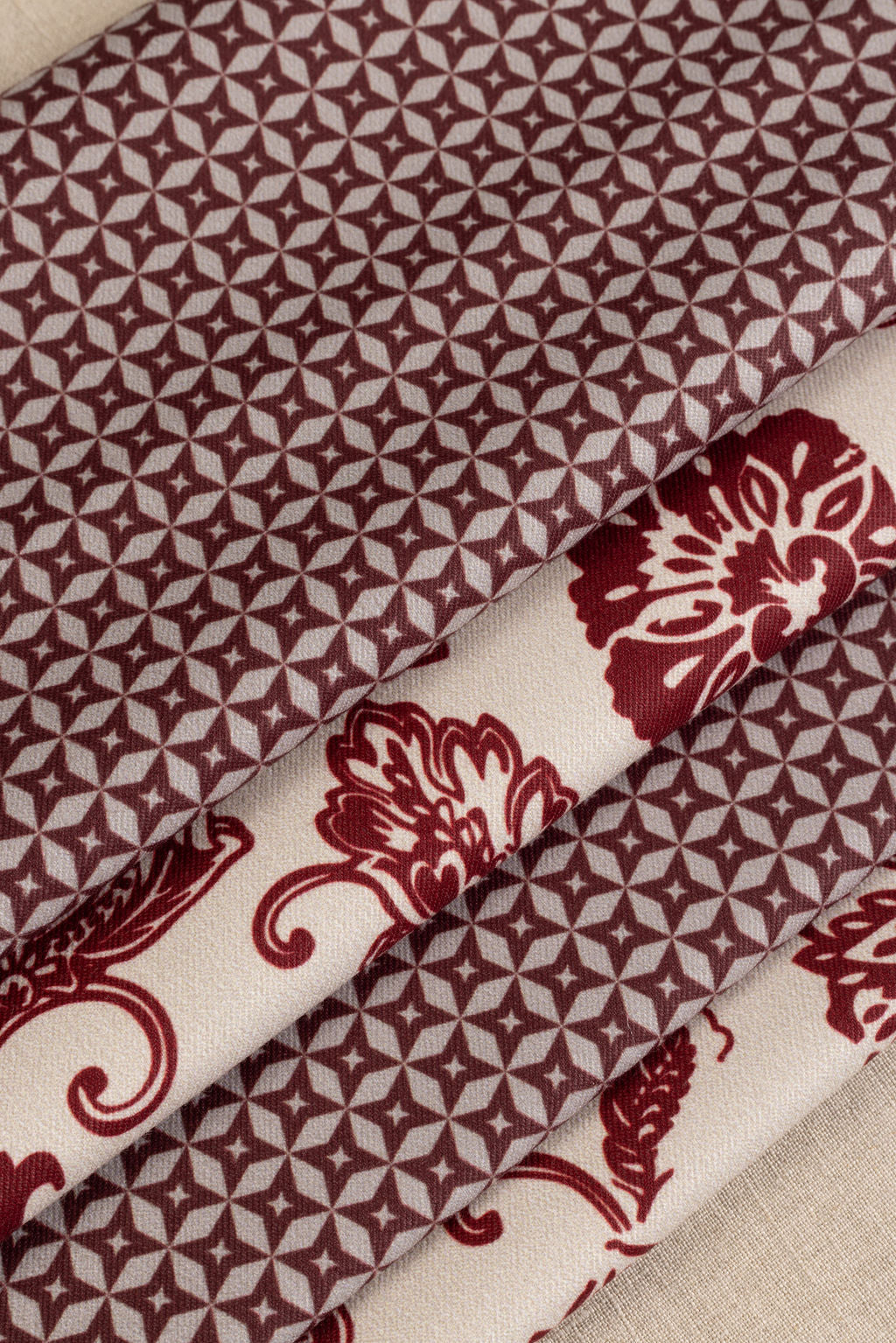 4 Manteles Individuales y 4 Servilletas Vino con Beige