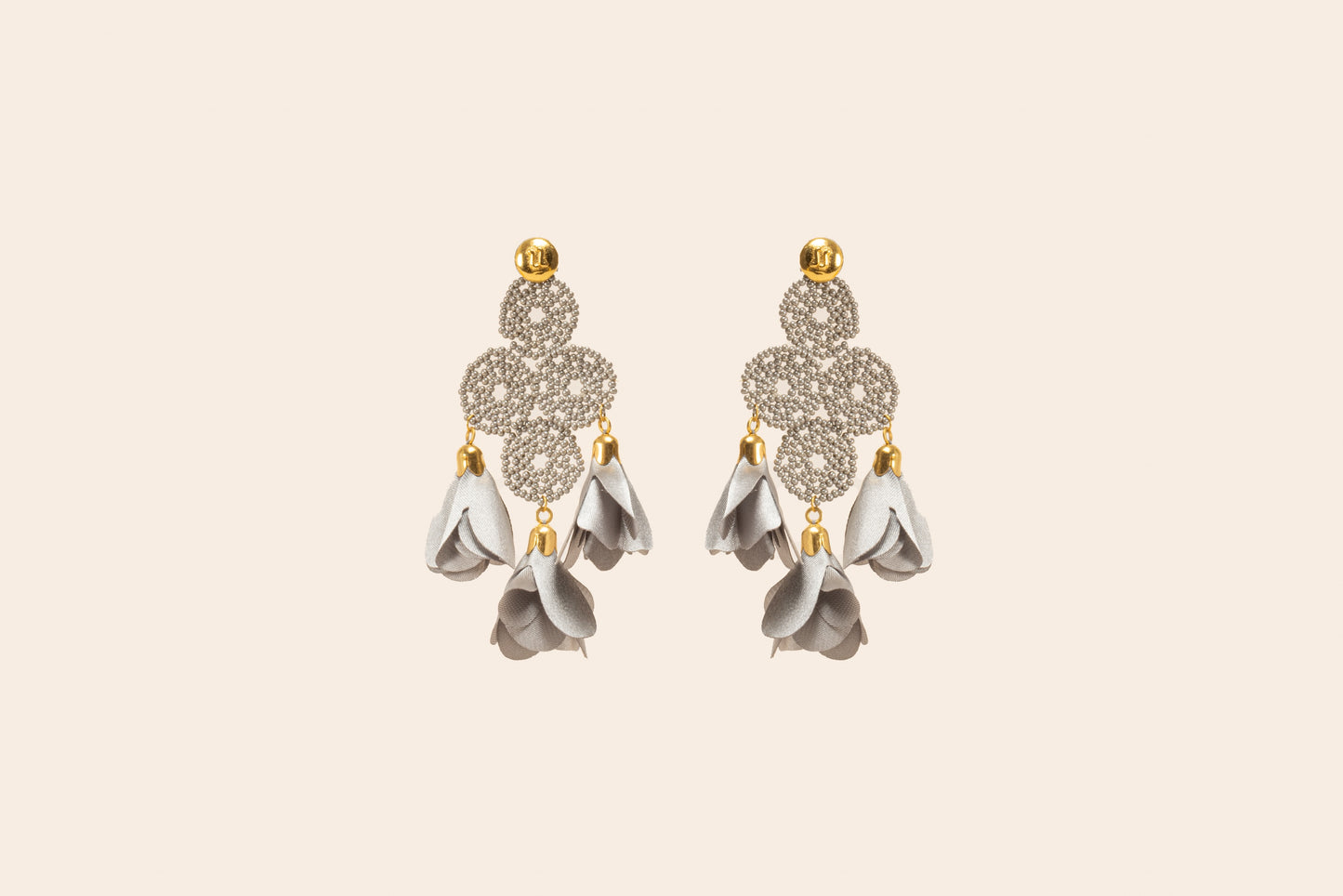 Aretes Tejidos con Flores