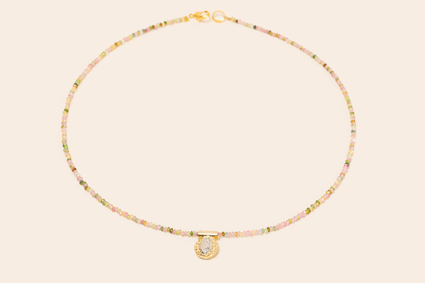 COLLAR DIJE VIRGEN DE GUADALUPE PIEDRAS NATURALES