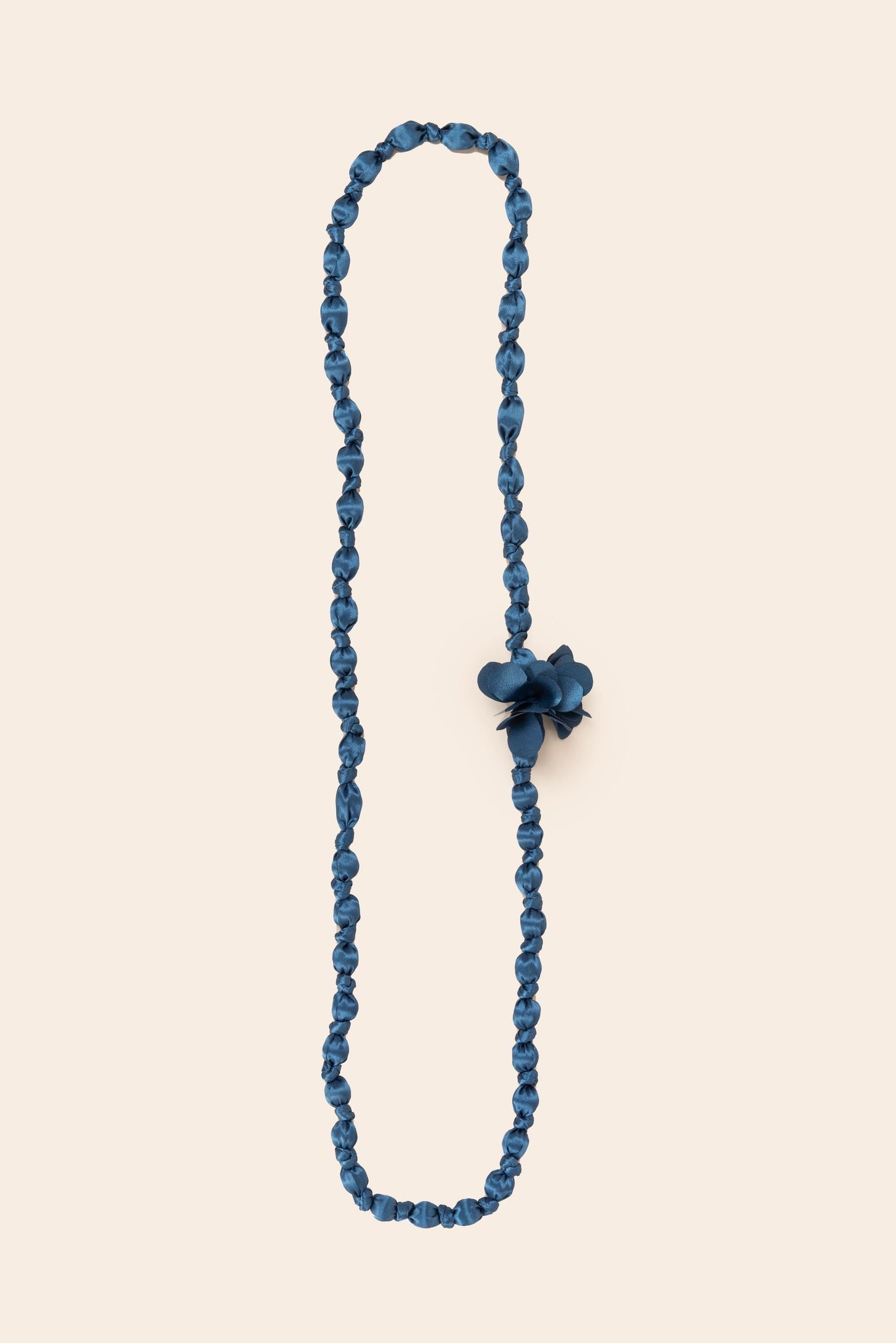 COLLAR NUDOS