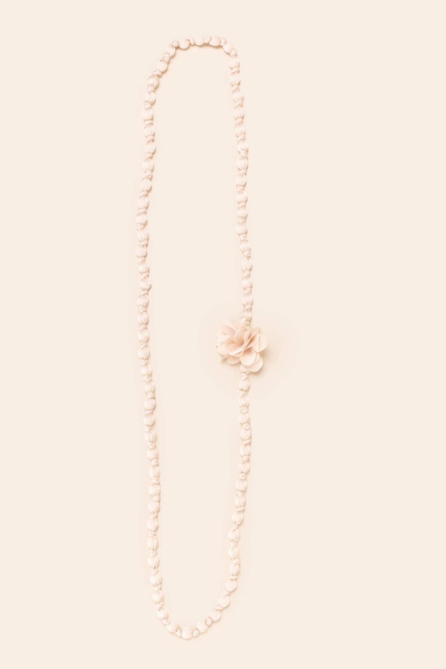COLLAR NUDOS