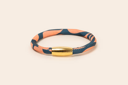 PULSERA IMAN GRANDE CON SEDA