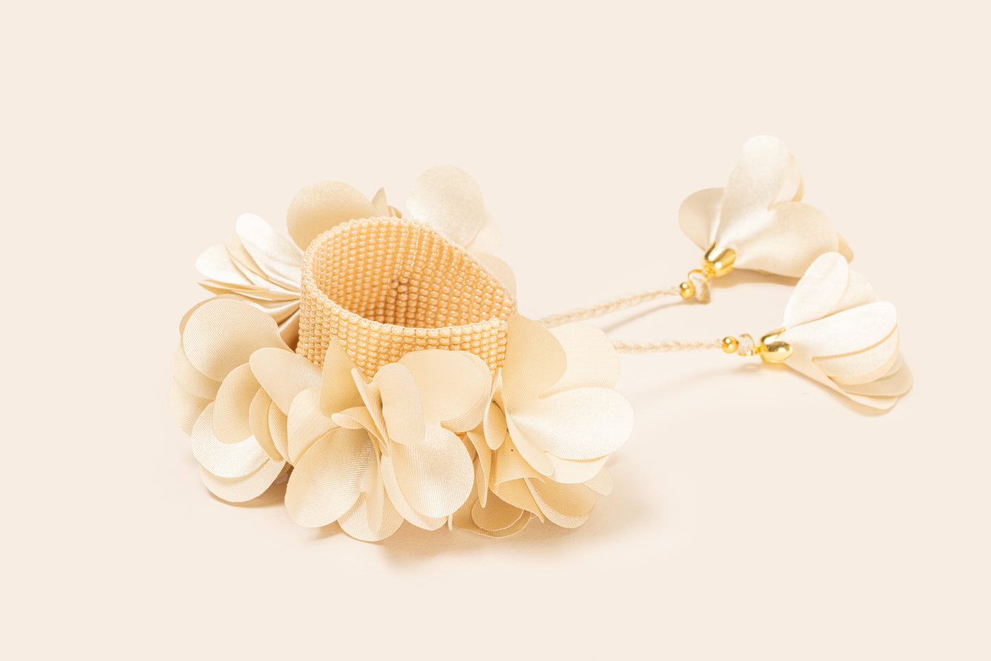 PULSERA DE FLORES