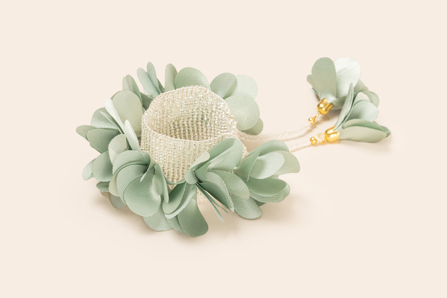 PULSERA DE FLORES