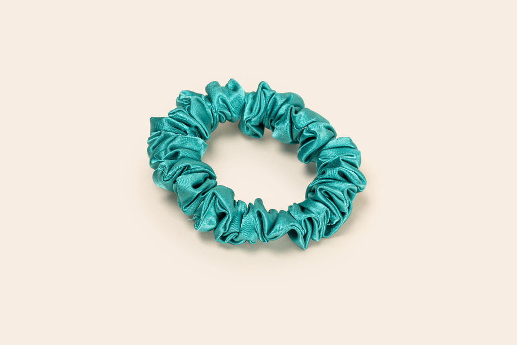 SCRUNCHIE CHICA