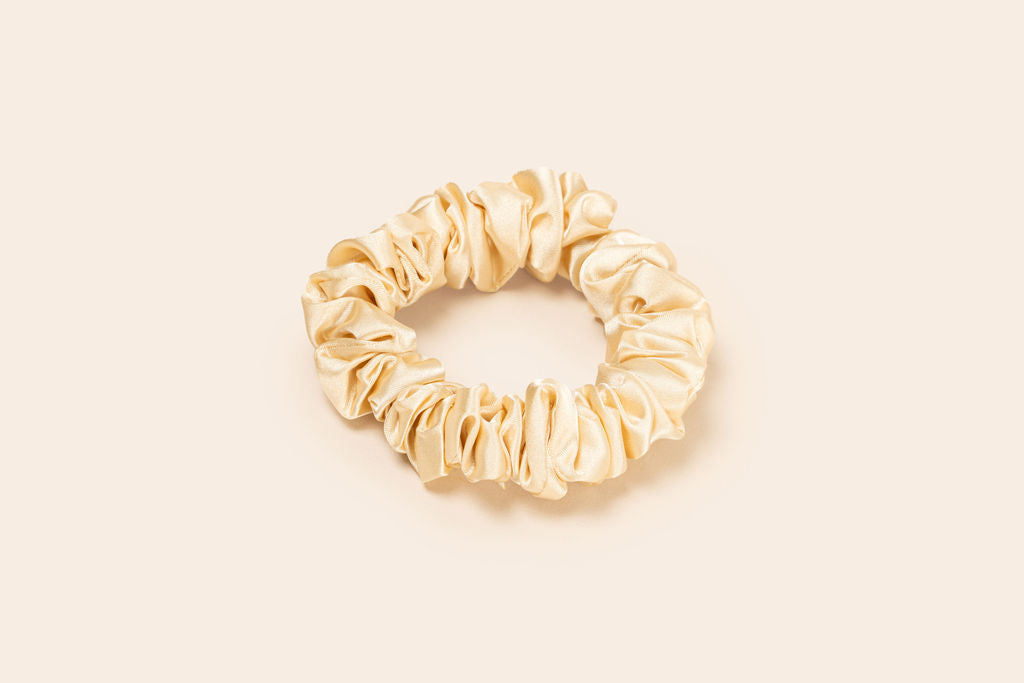 SCRUNCHIE CHICA