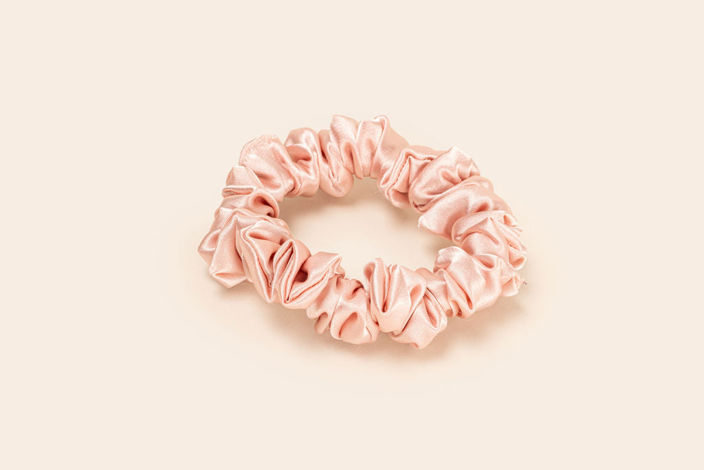 SCRUNCHIE CHICA