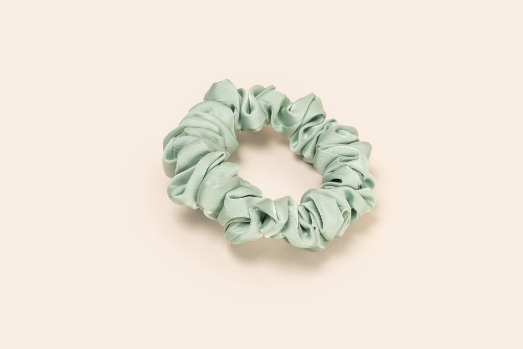 SCRUNCHIE CHICA