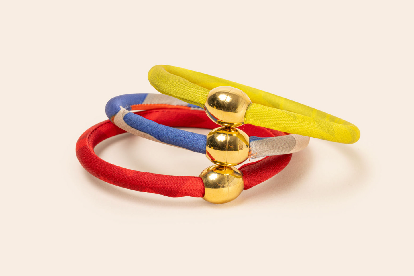 PULSERA IMAN CHICO CON SEDA