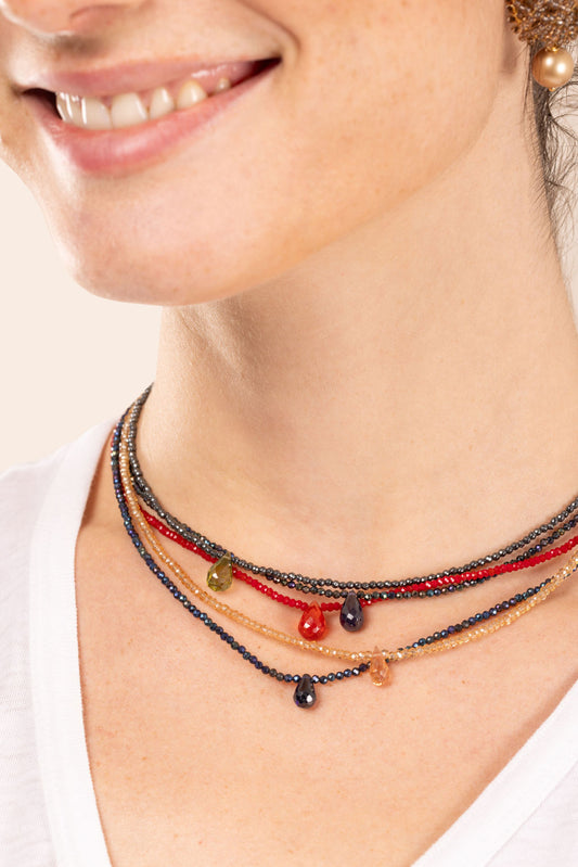 Collar de Cristales con Gota de Cristal