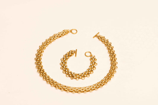 COLLAR DORADO